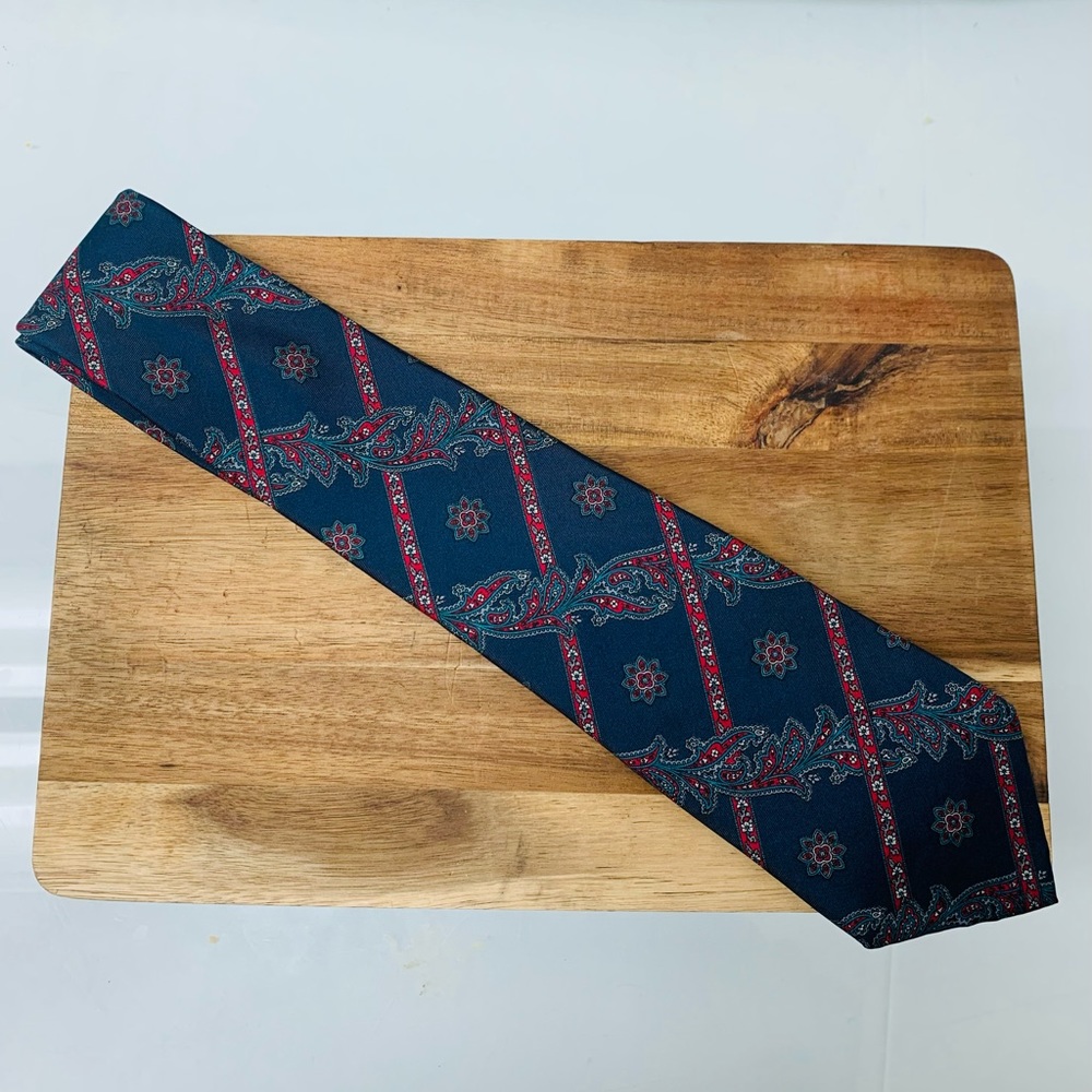 Christian Dior 100% Silk Italian Men’s Tie